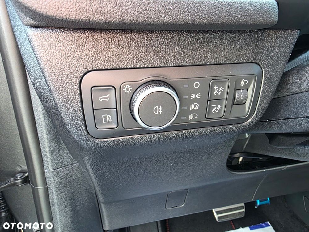 Ford Kuga - 16