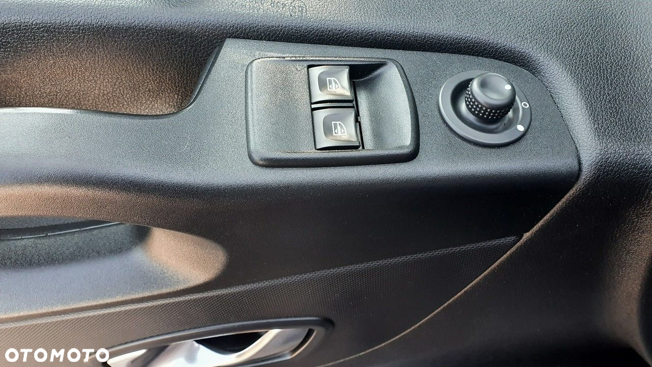 Renault Trafic - 28