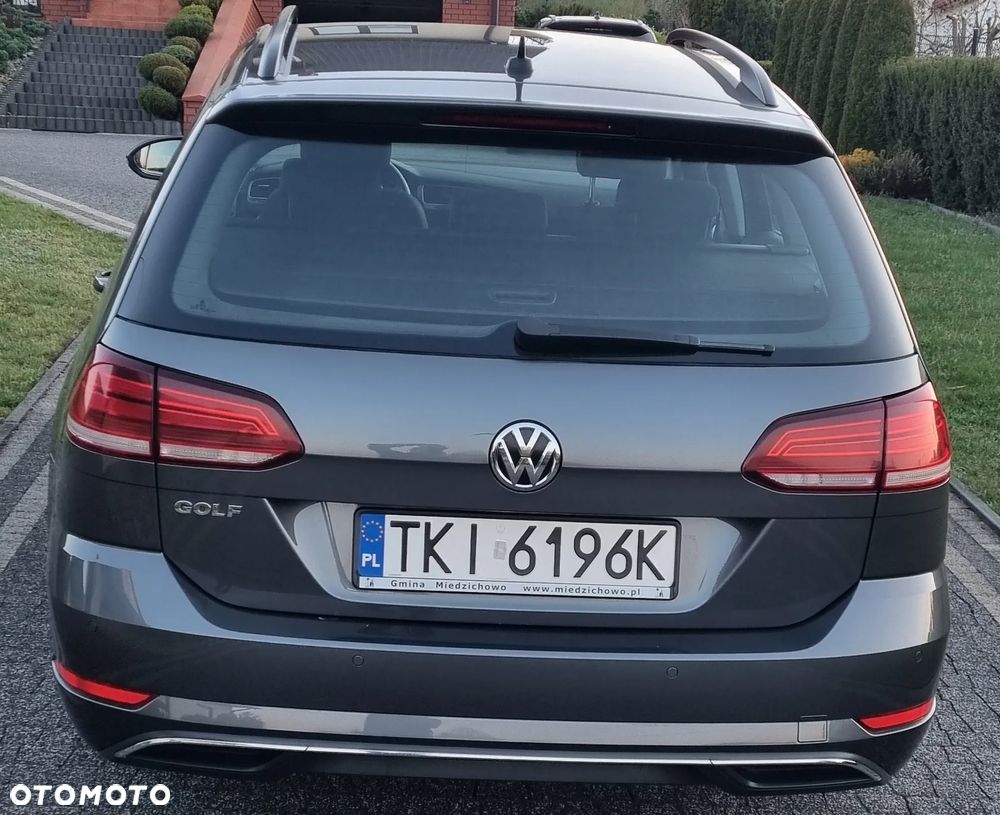 Volkswagen Golf - 5