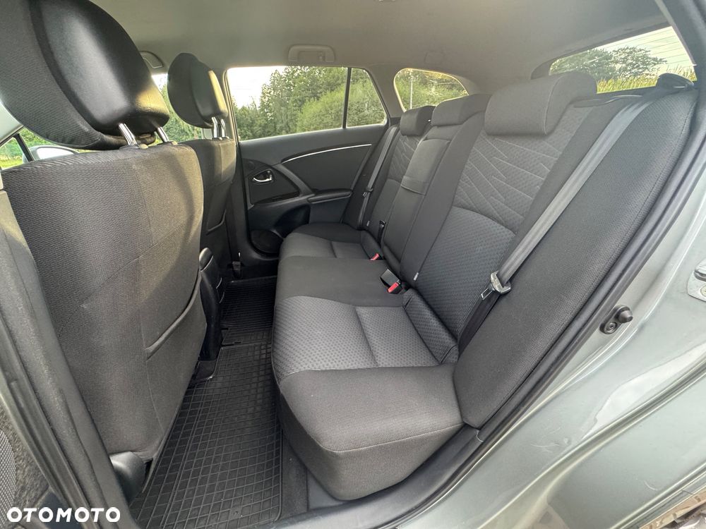 Toyota Avensis 2.0 D-4D Platinium - 27