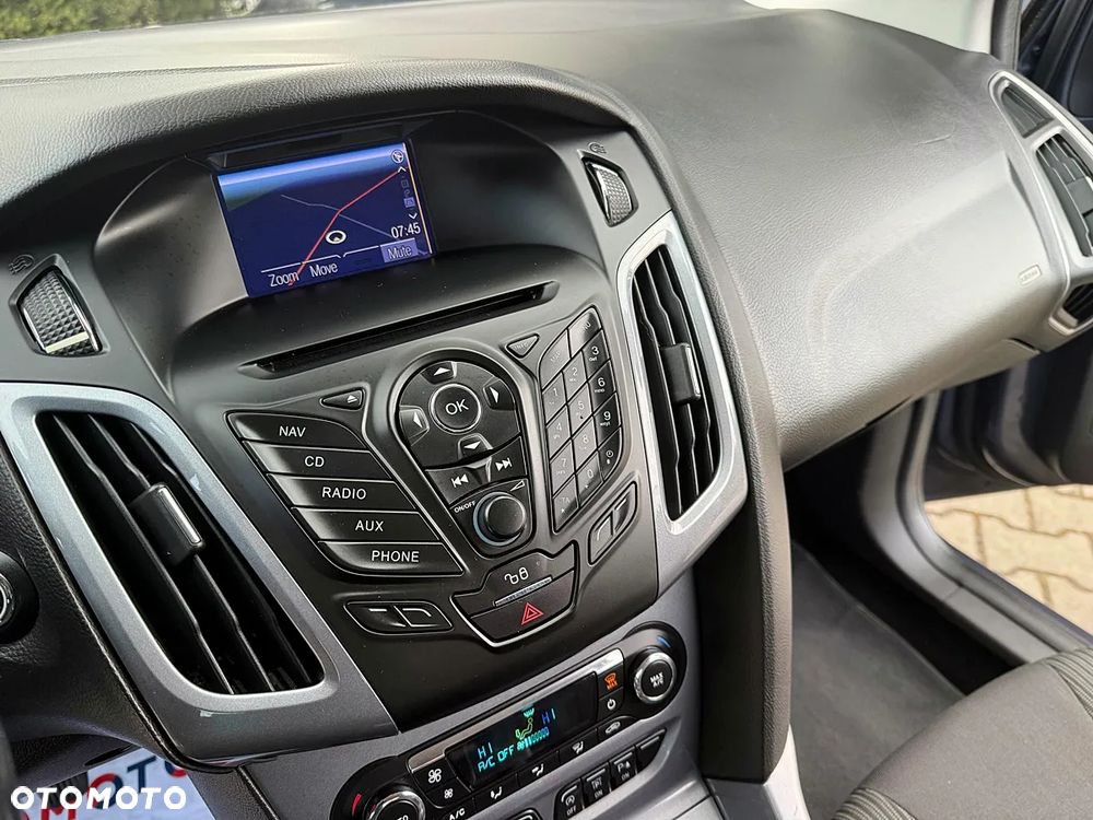 Ford Focus - 33
