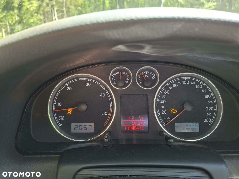 Volkswagen Passat - 7
