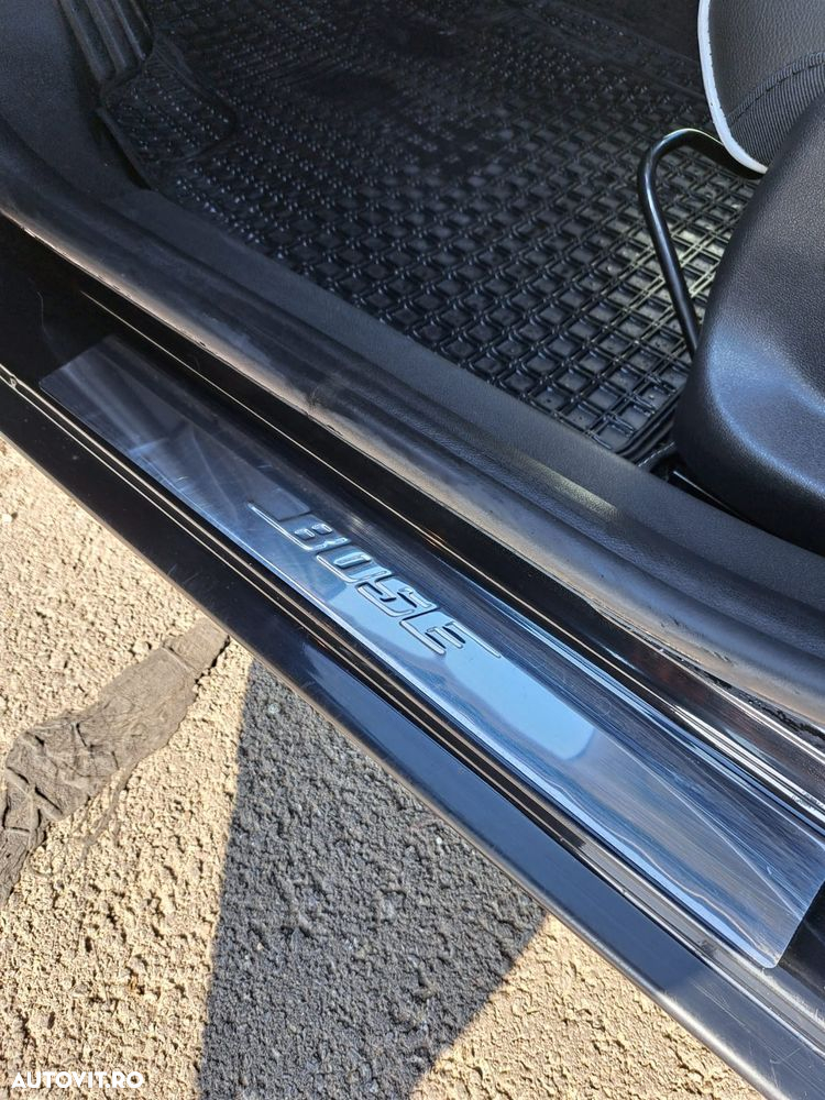 Renault Megane ENERGY dCi 130 BOSE EDITION - 8