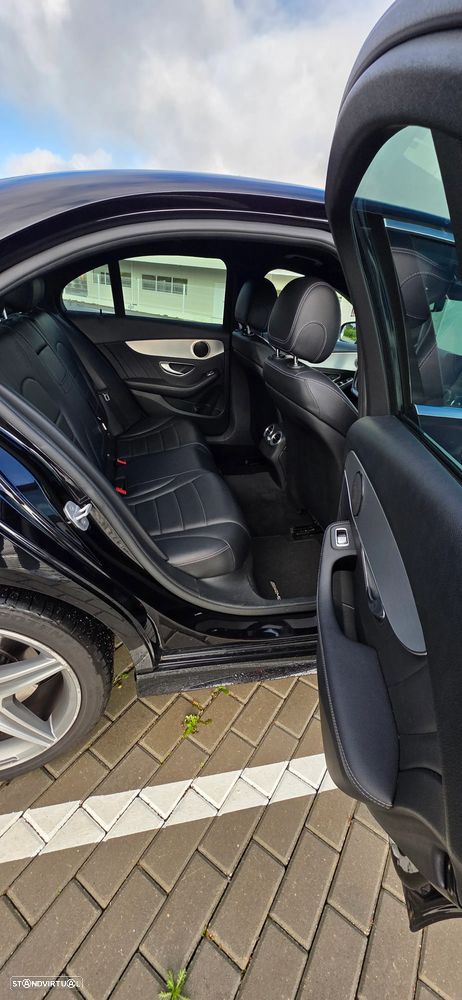 Mercedes-Benz C 300 h AMG Line - 13
