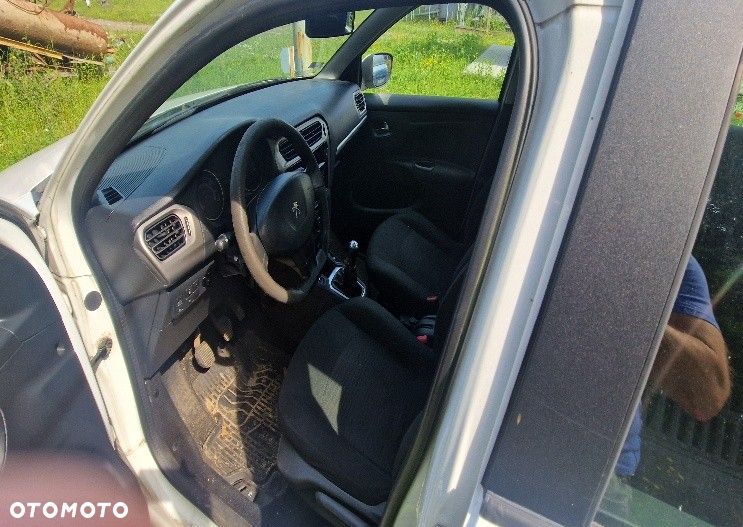 Peugeot 301 1.6 VTi Active - 6
