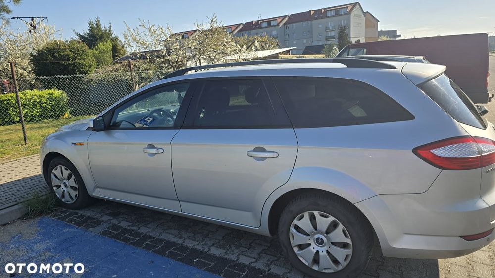 Ford Mondeo 2.0 TDCi Ambiente - 1