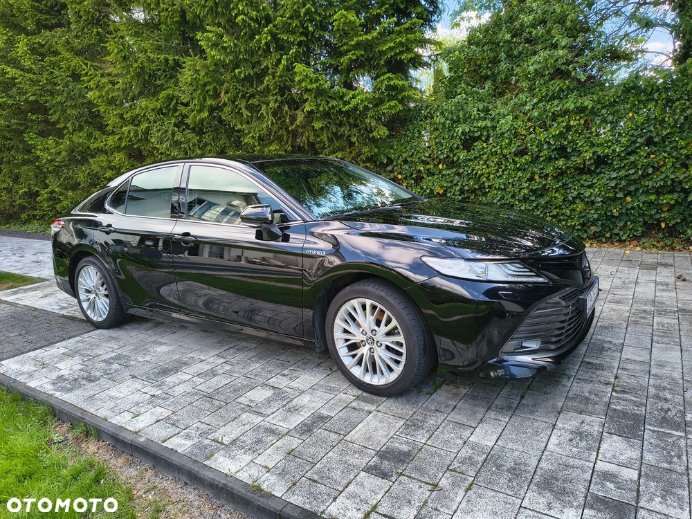 Toyota Camry 2.5 Hybrid Executive CVT - 1