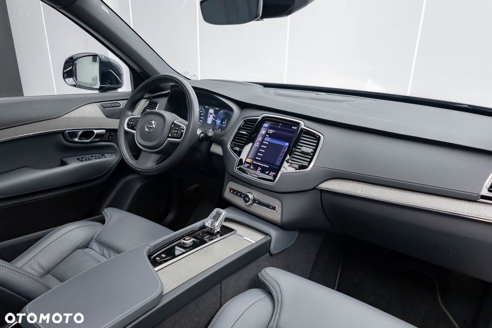 Volvo XC 90 T8 AWD Recharge Plus Bright - 8