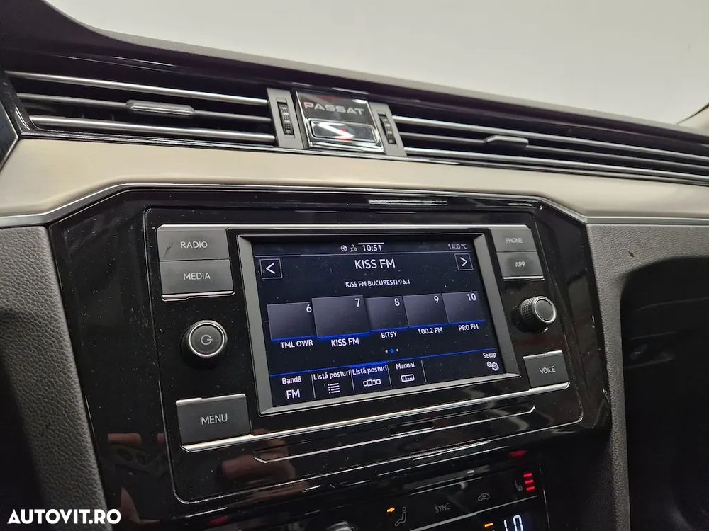 Volkswagen Passat 2.0 TDI DSG Highline - 9