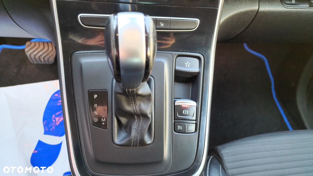Renault Scenic ENERGY TCe 140 EDC LIMITED - 21