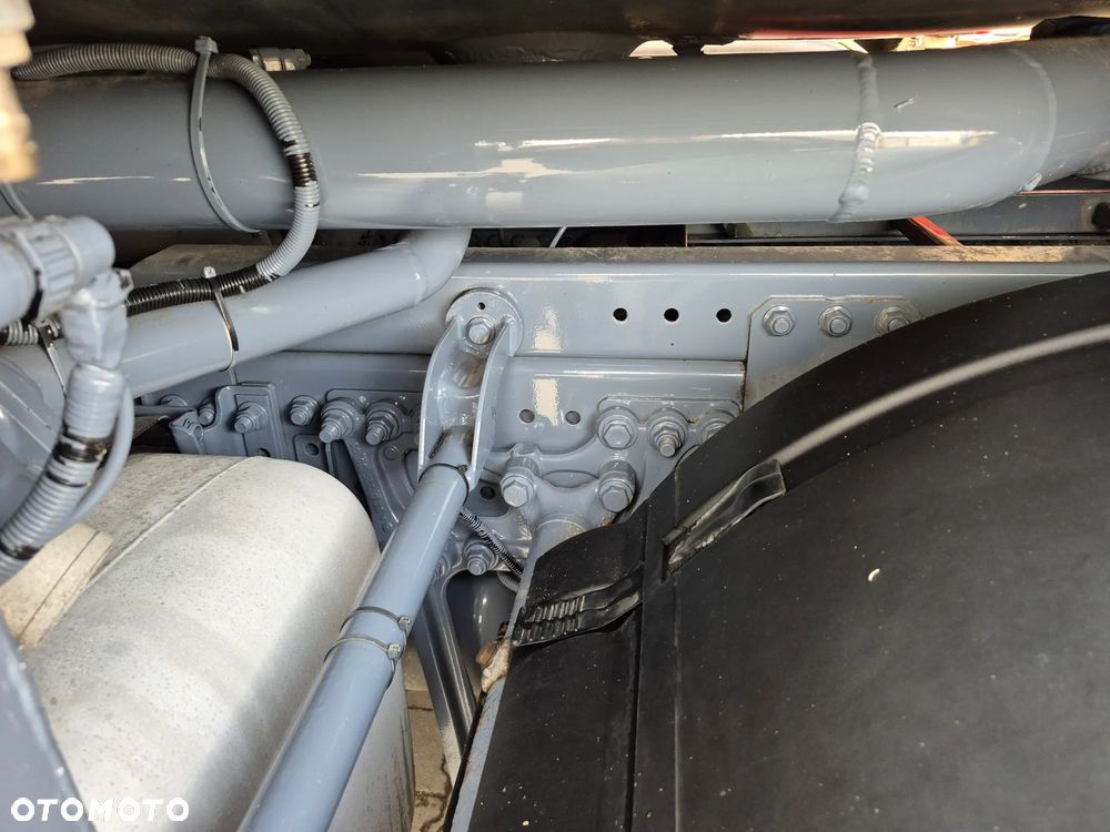 Mercedes-Benz AUTOCYSTERNA ANTOS 18360 FUL ADR . AT.FL - 13