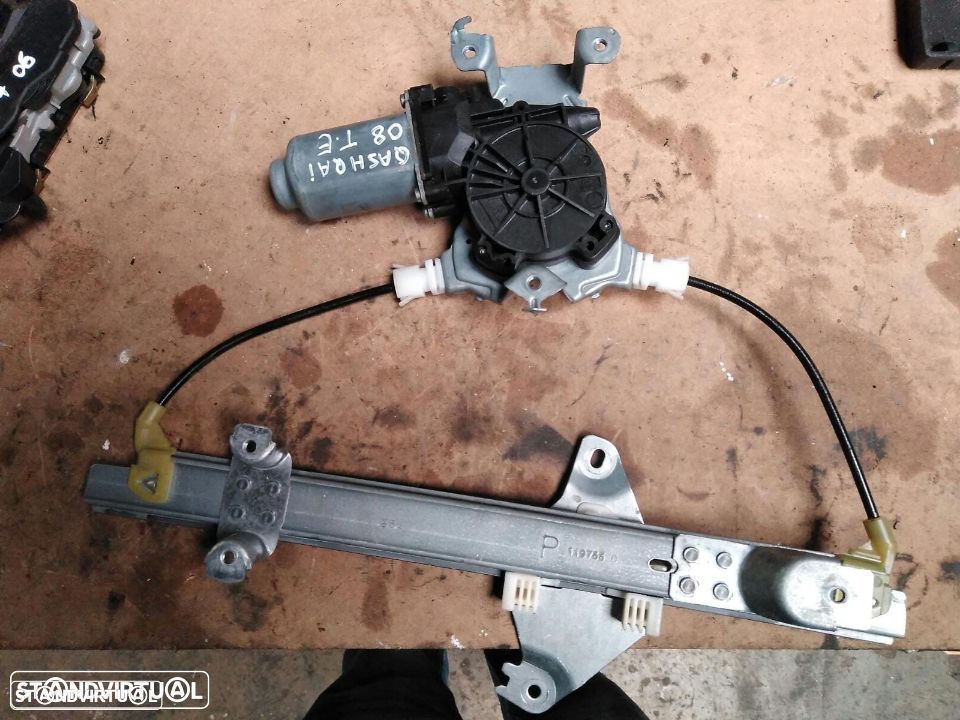 NISSAN QASHQAI J10 ELEVADOR ELÉCTRICO TRAS ESQ - 1