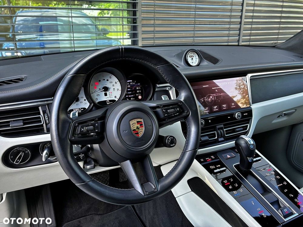 Porsche Macan Standard - 16