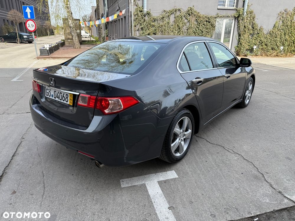 Honda Accord 2.0 Elegance 50 Jahre Edition - 14