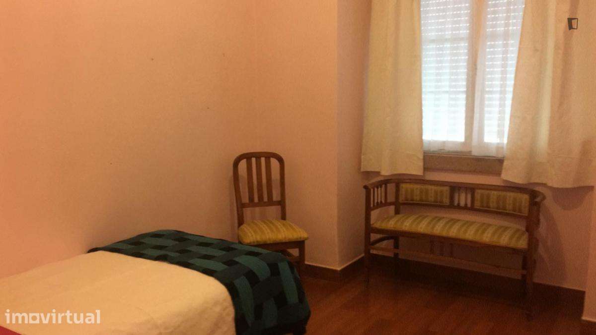 Apartamento com 2 quartos - localizado em Alameda Lisbon - Grande imagem: 2/7