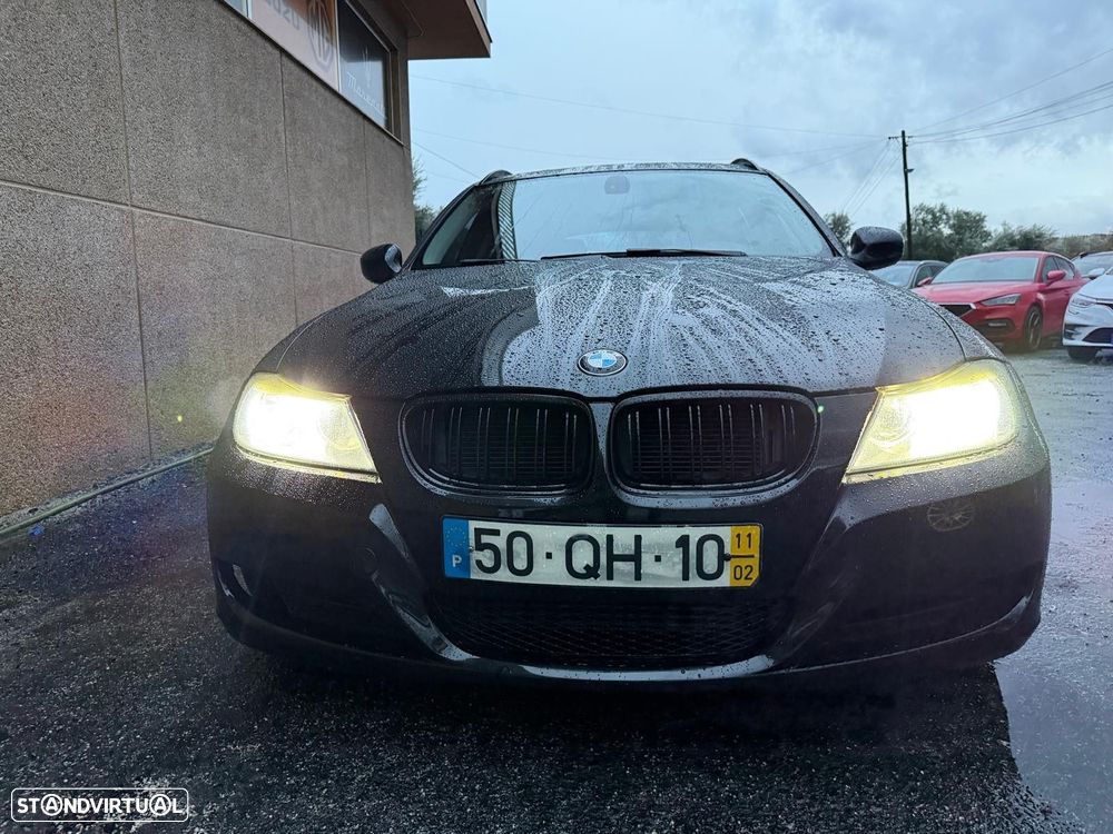 BMW 318 d Sport Line - 2