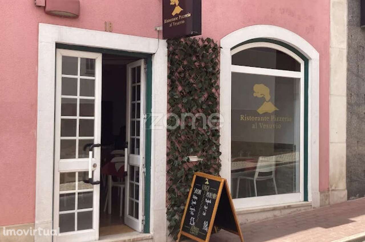PIZZARIA EQUIPADA PARA TRESPASSE – OEIRAS - Grande imagem: 2/11