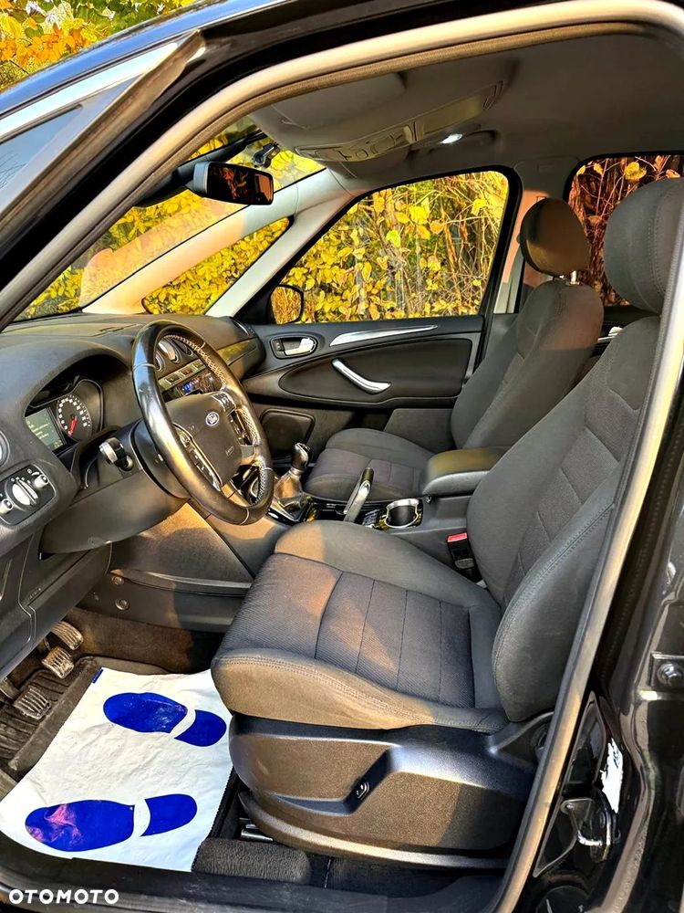 Ford S-Max - 10