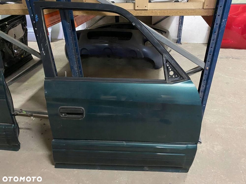 LAND CRUISER 90 DRZWI PRAWE PRZOD - 1