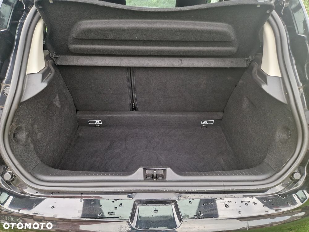 Renault Clio 1.2 16V 75 Limited - 20