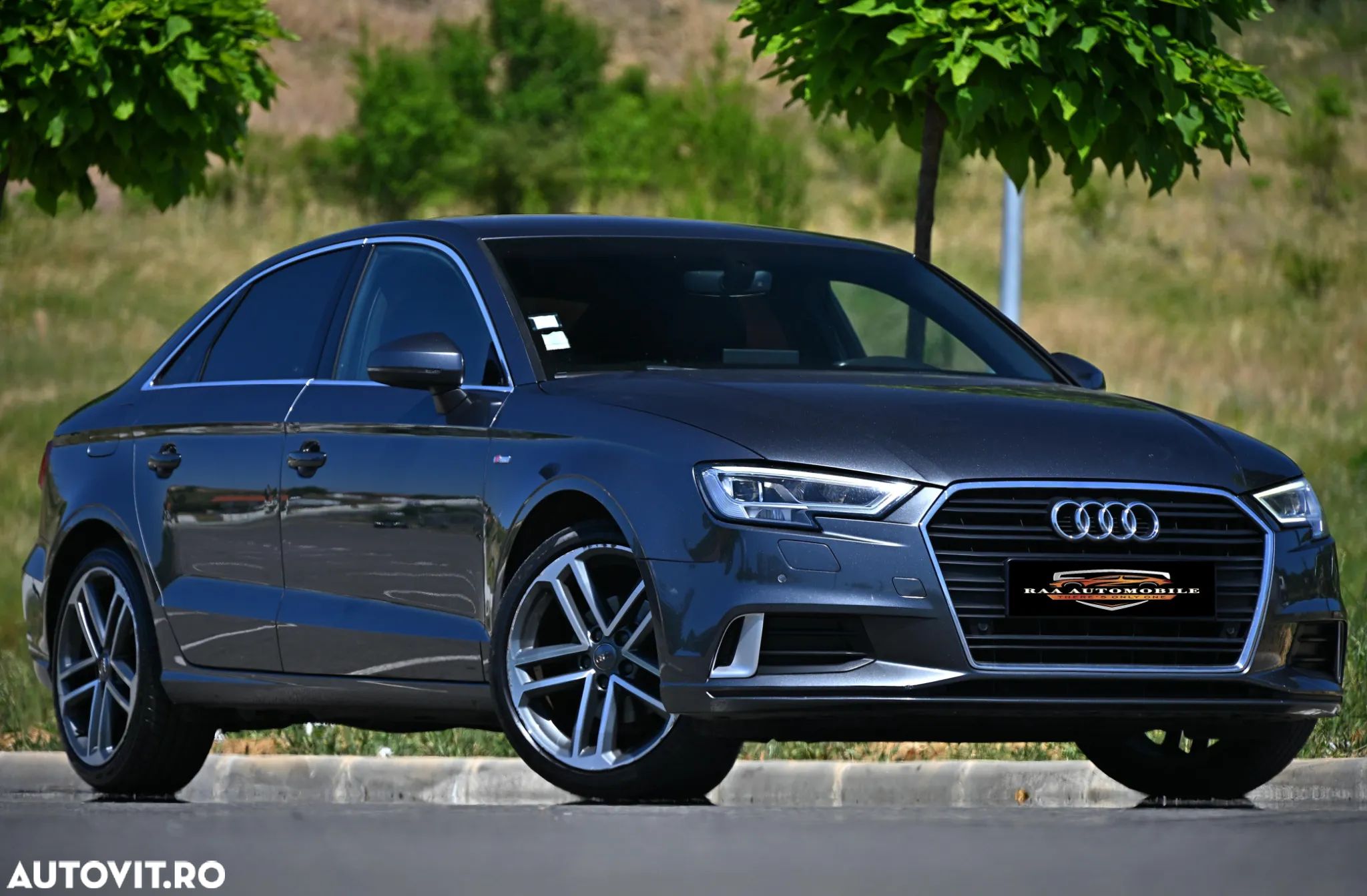 Audi A3 1.6 TDI Limousine sport - 1