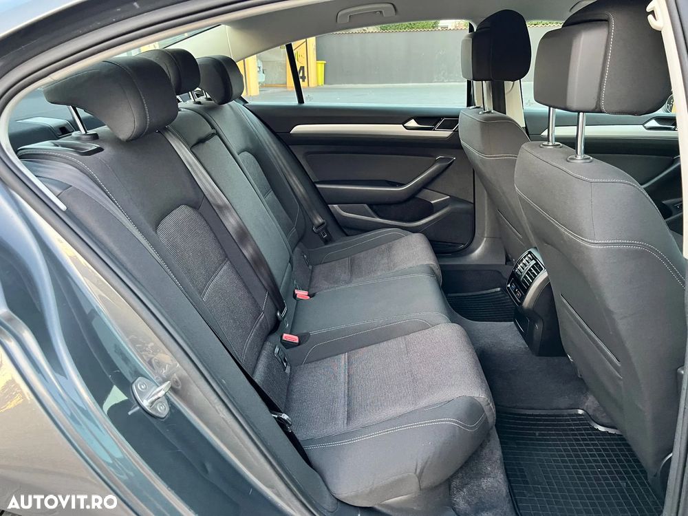 Volkswagen Passat Variant 2.0 TDI DSG (BlueMotion Technology) Comfortline - 8