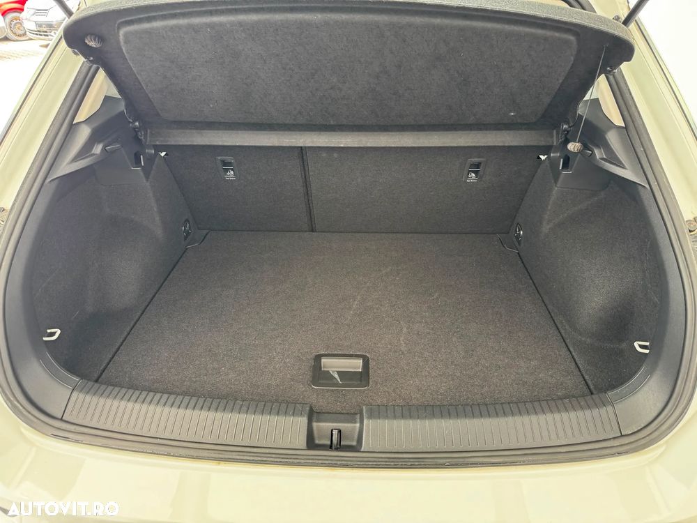 Volkswagen T-Roc 1.0 TSI Design - 10