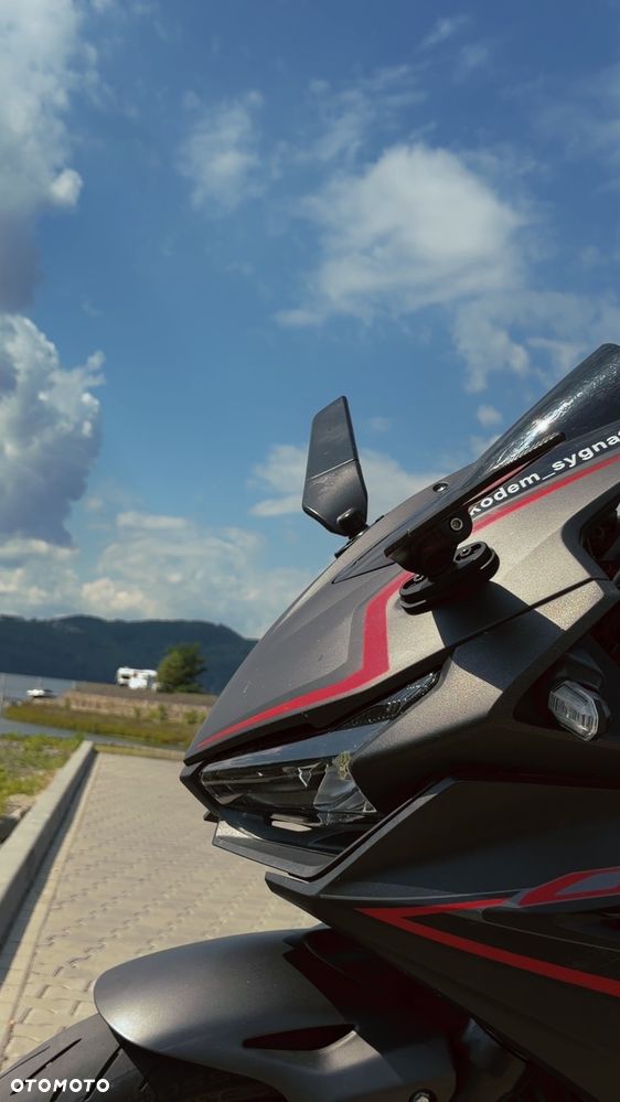 Honda CBR - 5