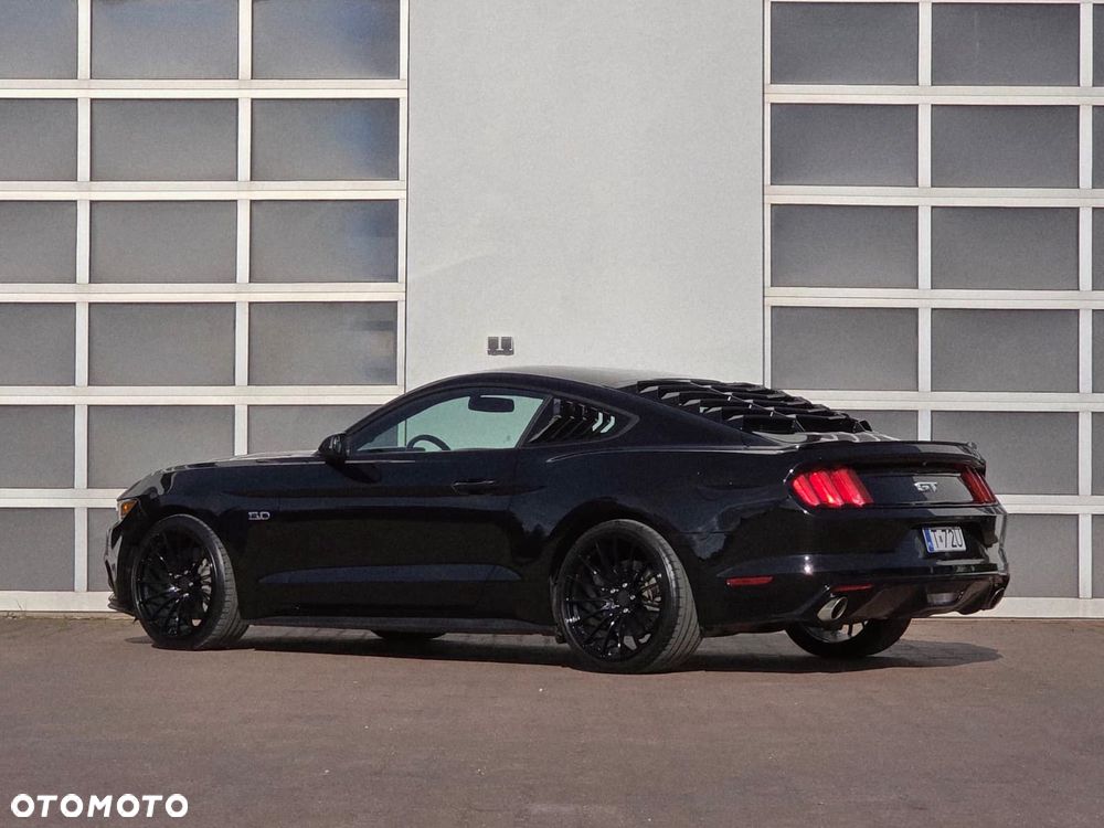 Ford Mustang 5.0 V8 GT - 4