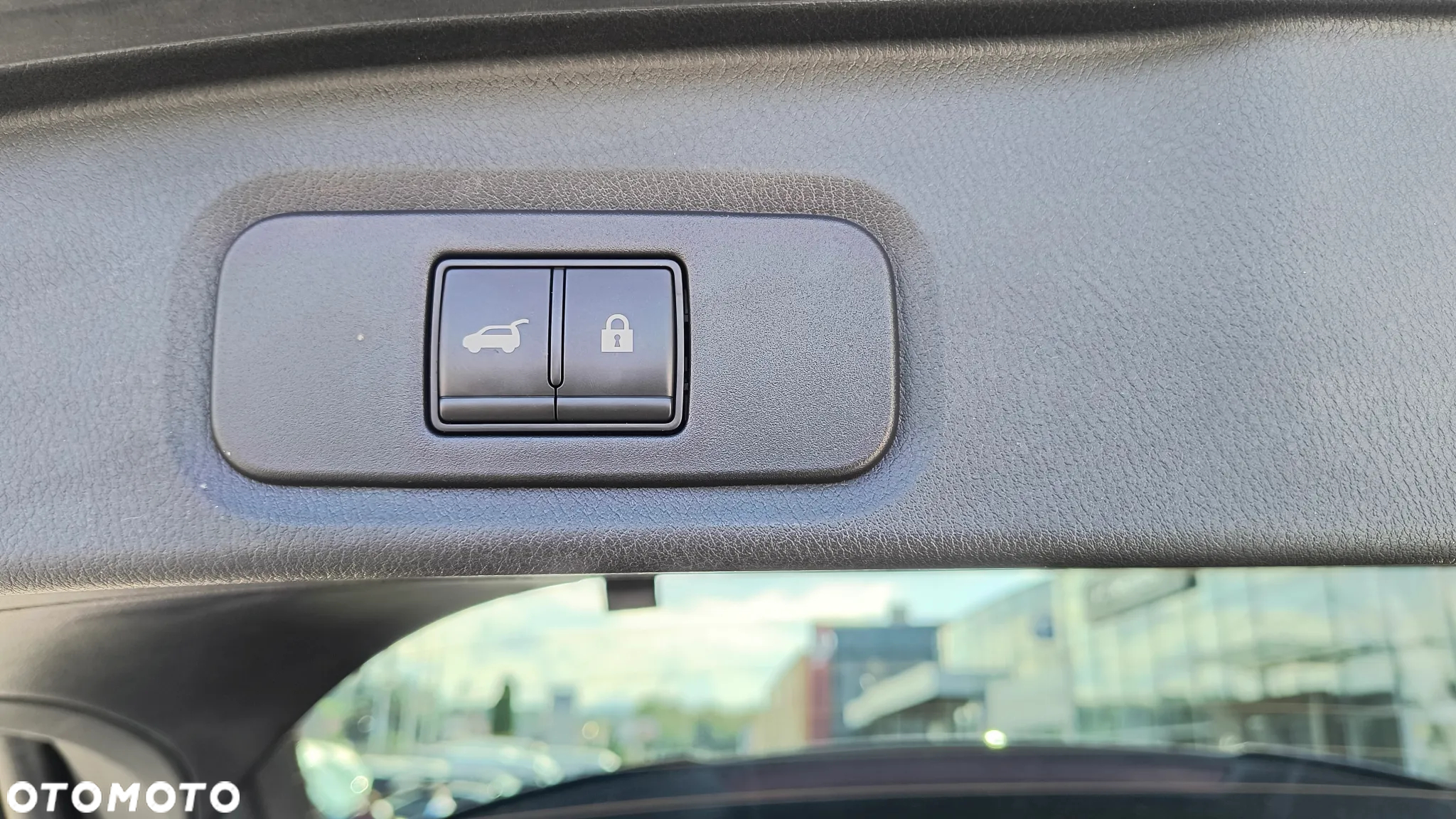 Nissan Qashqai 1.3 DIG-T mHEV N-Connecta Xtronic - 9