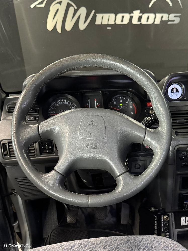 Mitsubishi Pajero 2.8 TD GLX - 6