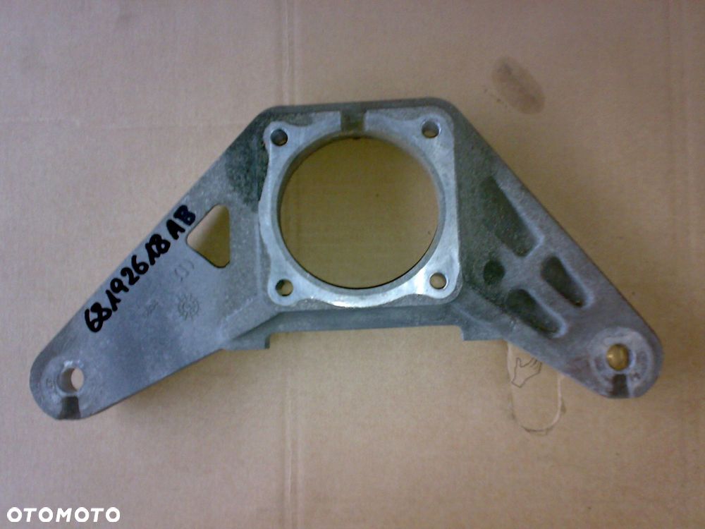 jeep cherokee kl trailhawk 2014 - wspornik mocowanie łapa mostu dyfra tył - 1