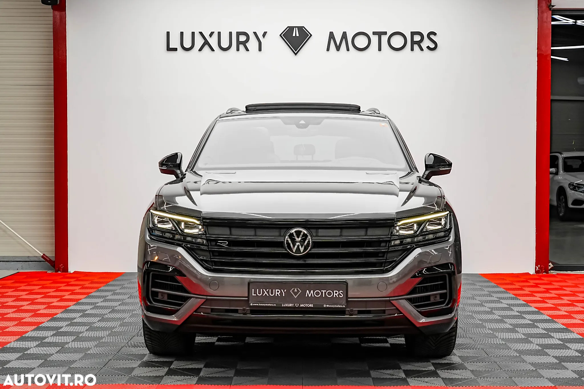 Volkswagen Touareg V6 TSI eHybrid PHEV R - 3