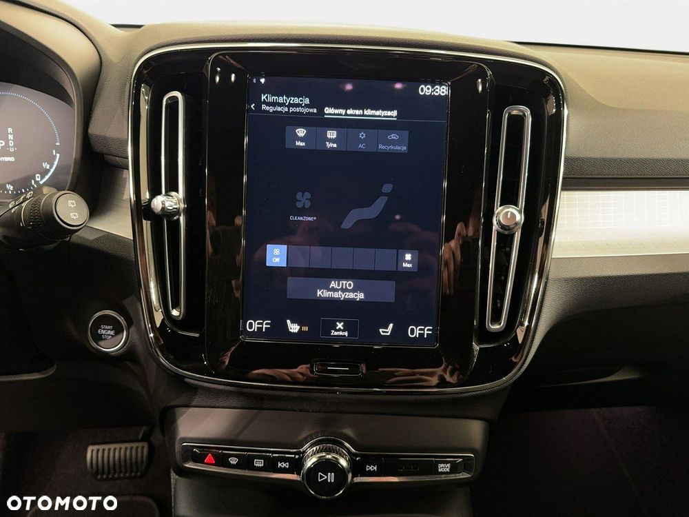 Volvo XC 40 - 25
