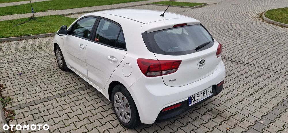 Kia Rio 1.2 M - 4