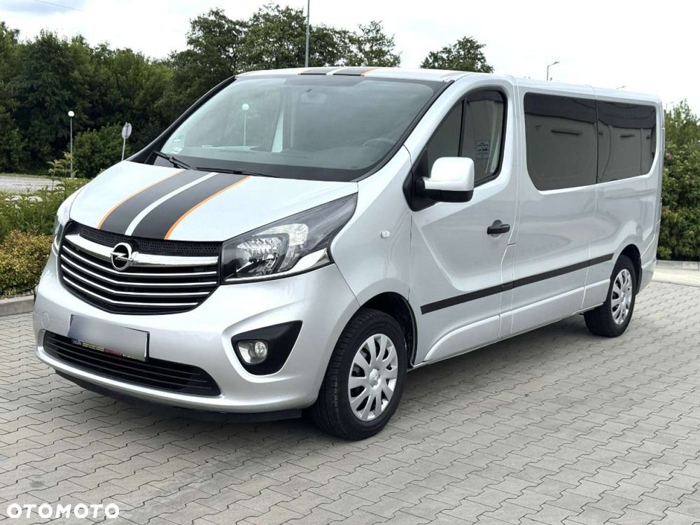 Opel Vivaro - 1