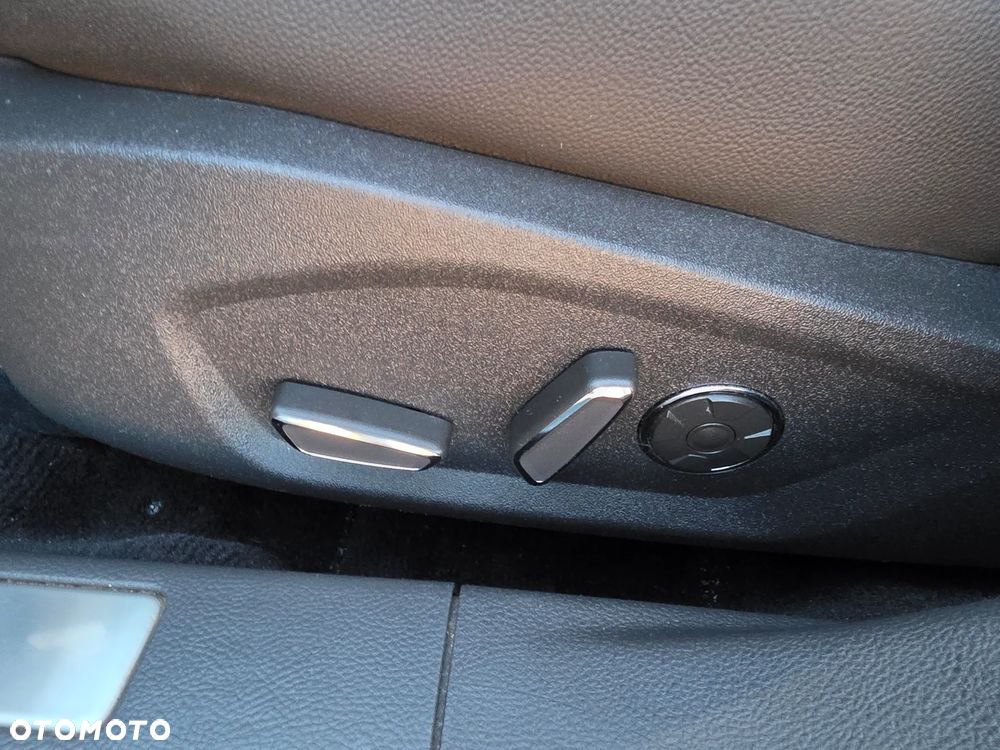 Ford Mondeo - 22