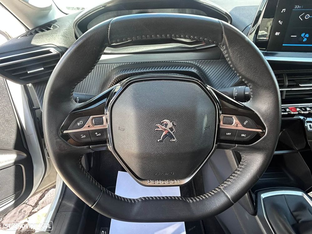 Peugeot 208 1.2 PureTech GT Line - 22