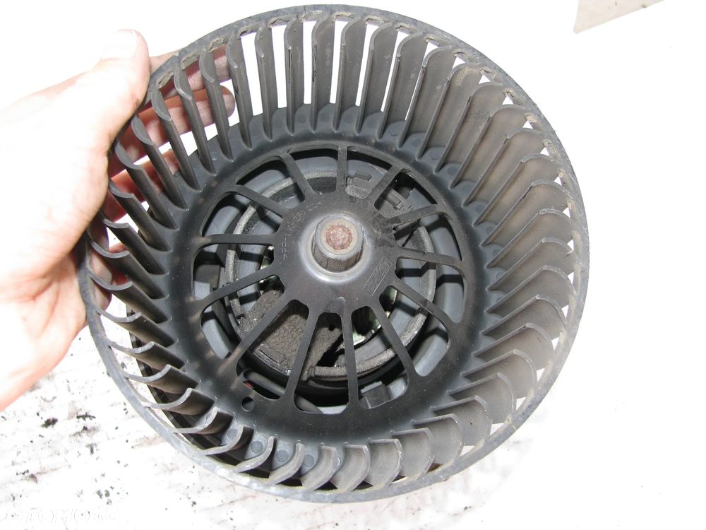 WENTYLATOR NAWIEWU FORD FOCUS MK2 - 4