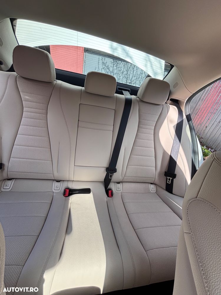 Mercedes-Benz E - 18