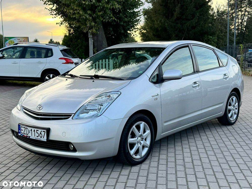 Toyota Prius - 15