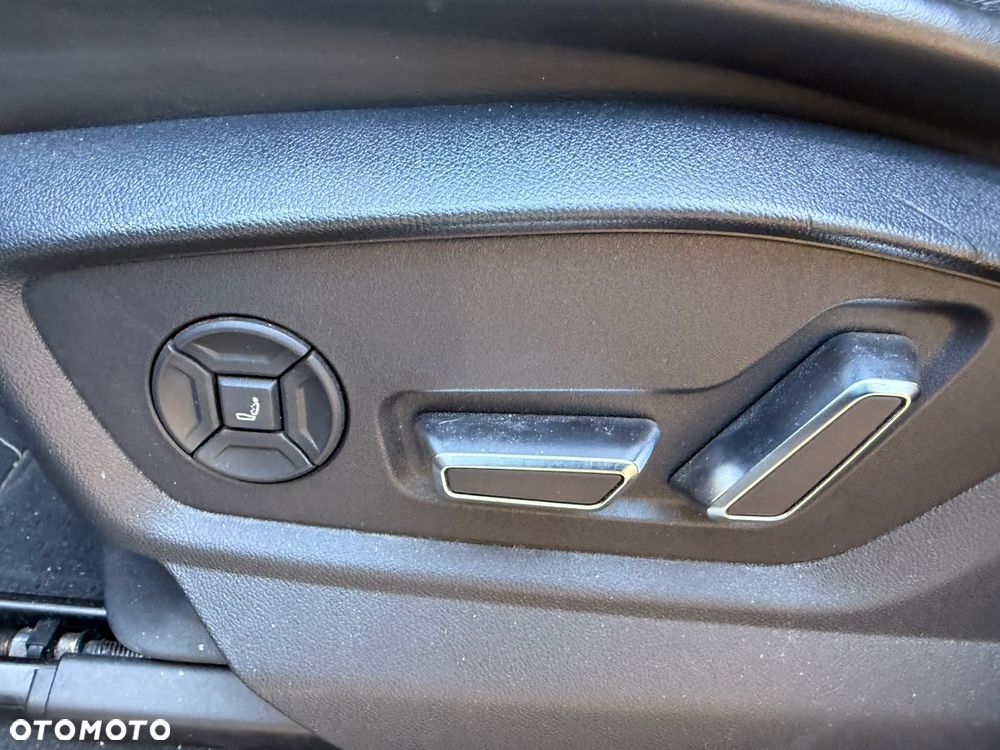 Audi SQ8 TDI quattro tiptronic - 27