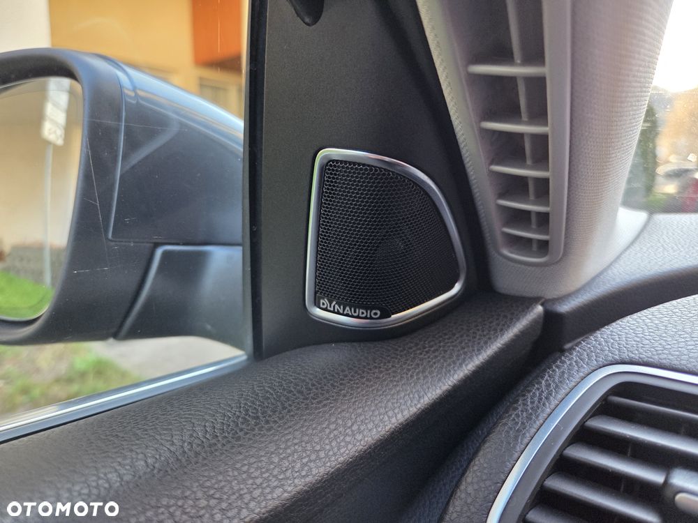 Volkswagen Passat - 23