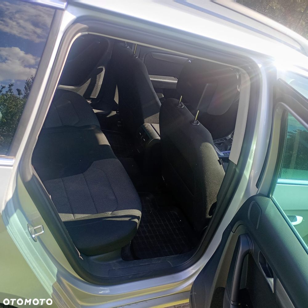 Volkswagen Passat - 7