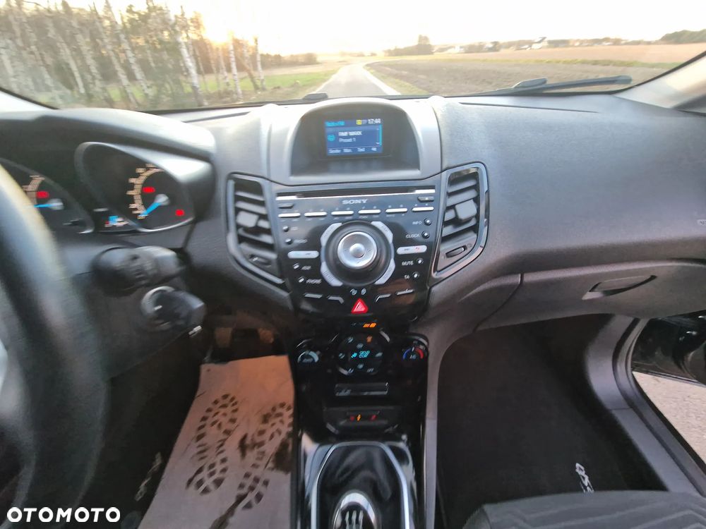 Ford Fiesta 1.0 EcoBoost Titanium - 22