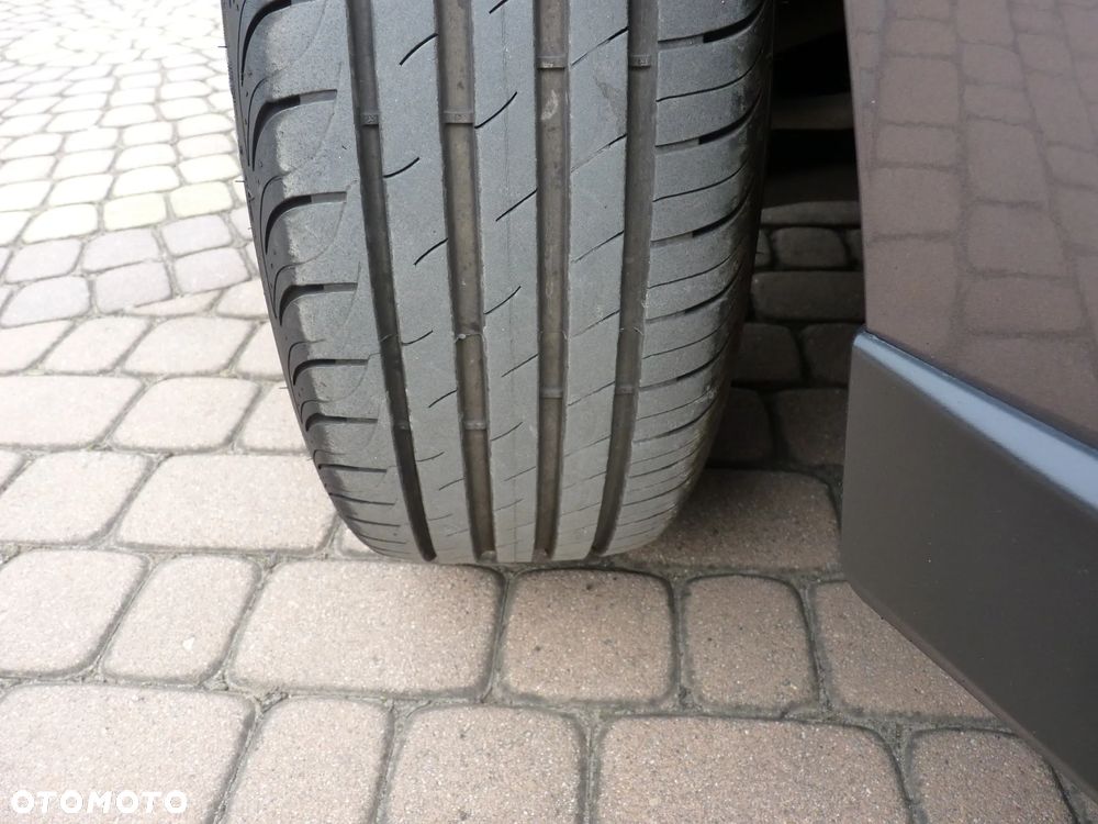 Peugeot 2008 e-HDi FAP 92 EGS6 STOP & START Allure - 14