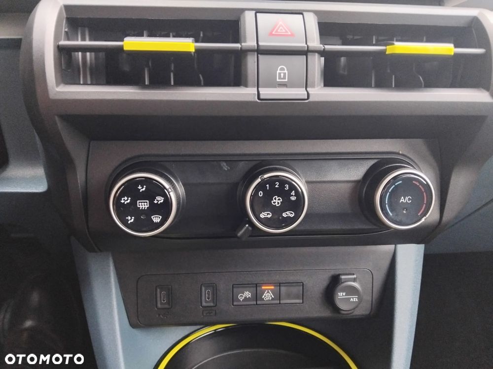 Fiat Grande Panda 1.2 mHEV Icon eDCT - 16