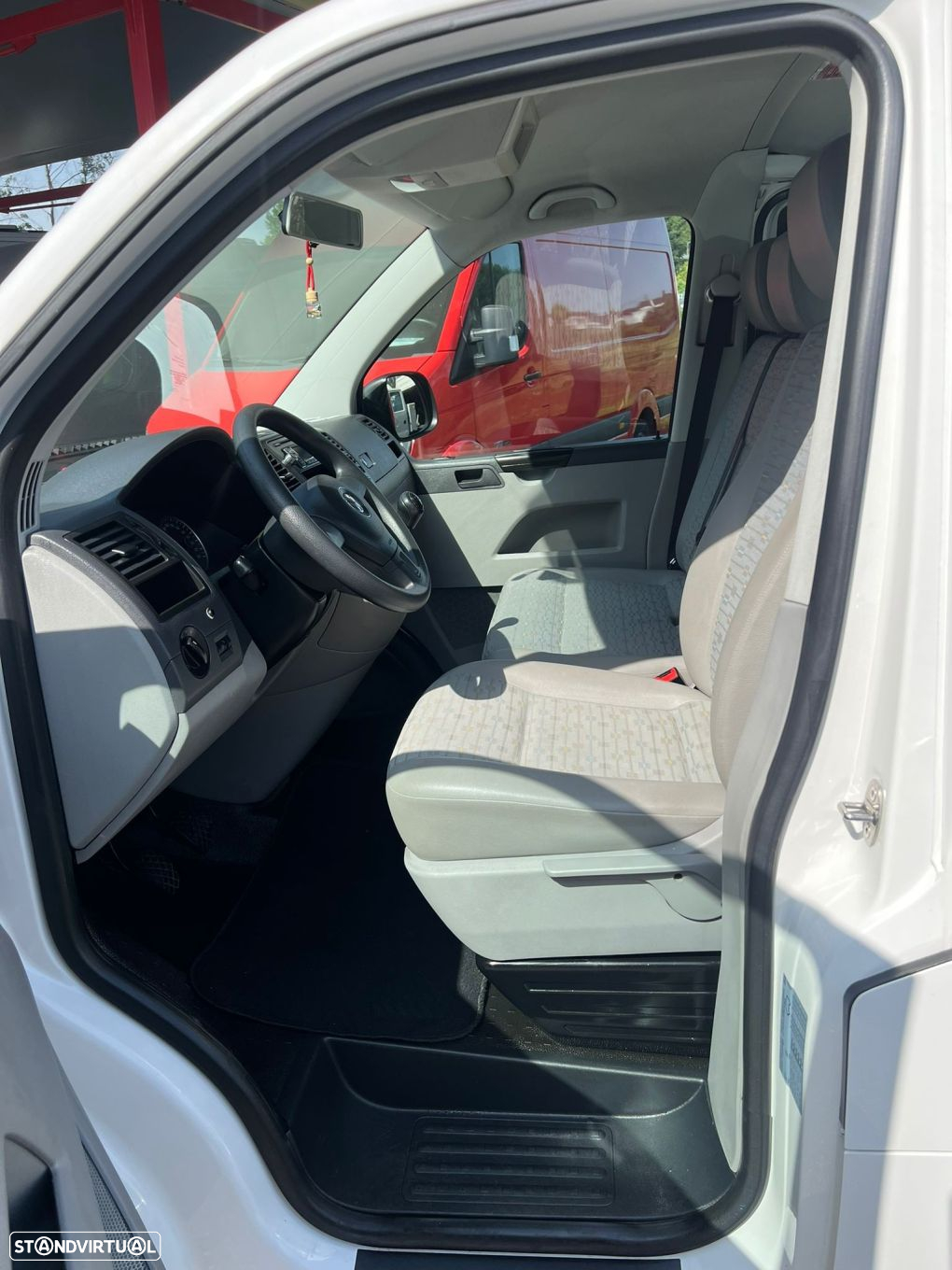 VW Transporter Outro - 6
