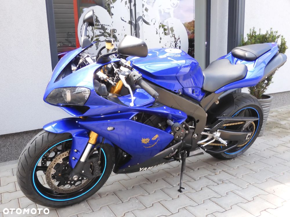 Yamaha R1 - 20