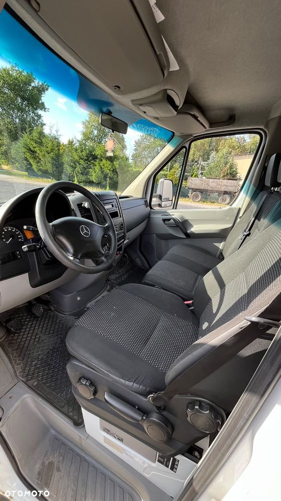 Mercedes-Benz Sprinter 318 - 12